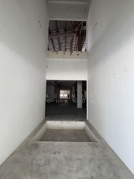 Warehouse for Rent in Glenmarie (Selangor) - Lachman Mulchandani - PropertyGuru.com.my