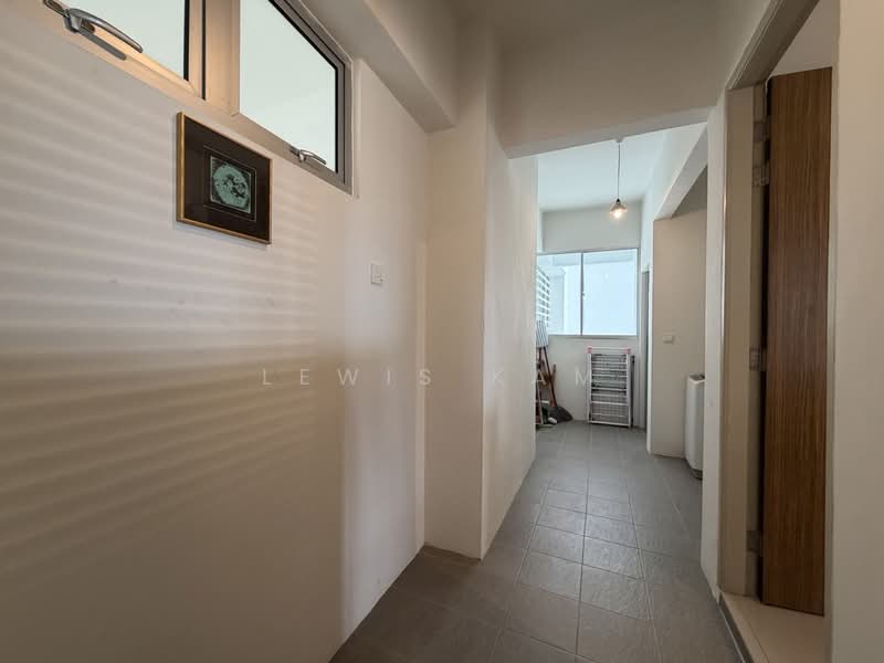 Kondominium untuk Disewa di Surin Condominium - Lewis Kam - Corridor - PropertyGuru.com.my