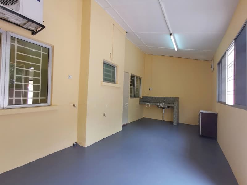 Terraced House for Sale in Bandar Putra Permai (Seri Kembangan) - Lily Siow - Interior - PropertyGuru.com.my