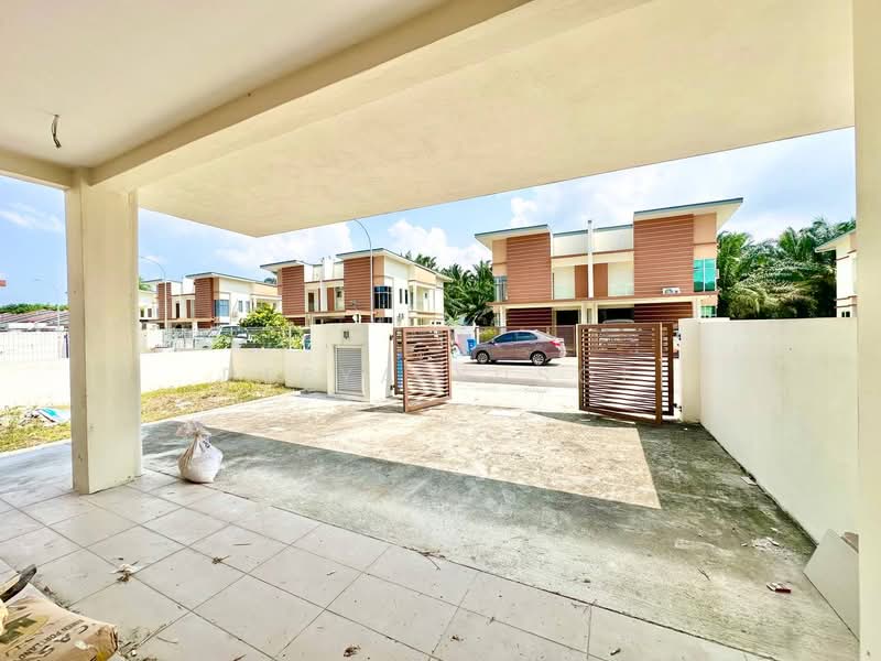 Rumah Berkembar untuk Dijual di Klang (Selangor) - Deeya Yusof - Exterior - PropertyGuru.com.my