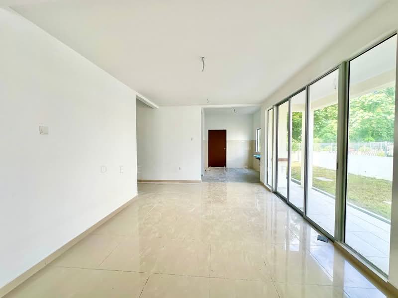 Rumah Berkembar untuk Dijual di Klang (Selangor) - Deeya Yusof - Living Room - PropertyGuru.com.my