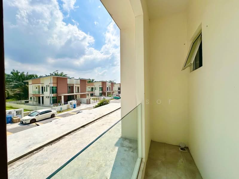 Rumah Berkembar untuk Dijual di Klang (Selangor) - Deeya Yusof - Exterior - PropertyGuru.com.my