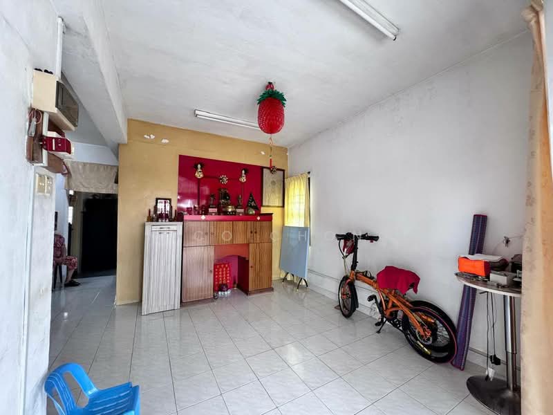 Rumah Teres 2-Tingkat untuk Dijual di Taman Puteri Wangsa (Ulu Tiram) - Nico Chong - Living Room - PropertyGuru.com.my