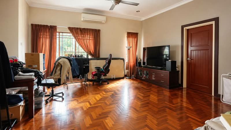 2-storey Terraced House for Sale in Putra Heights (Subang Jaya) - Farah Aze - Living Room - PropertyGuru.com.my