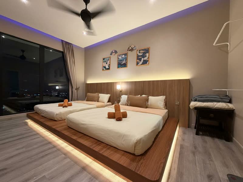 Kediaman Servis untuk Dijual di Southkey Mosaic - Vivian Ho - Bedroom - PropertyGuru.com.my