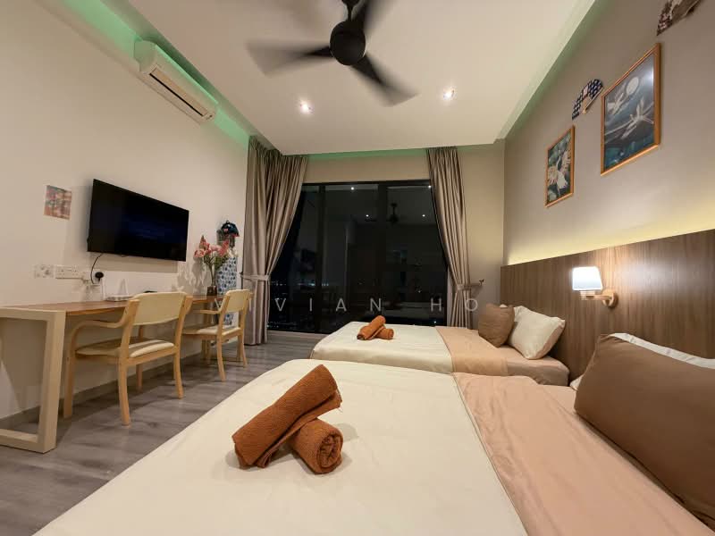 Kediaman Servis untuk Dijual di Southkey Mosaic - Vivian Ho - Bedroom - PropertyGuru.com.my