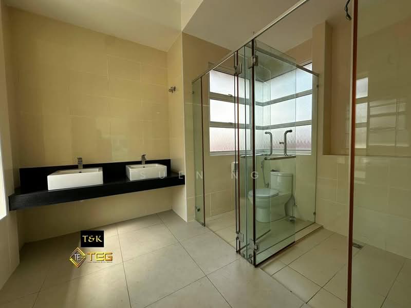 Shop / Office for Sale in Klang (Selangor) - Suen Ng - Bathroom - PropertyGuru.com.my