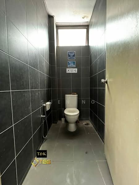 Shop / Office for Sale in Klang (Selangor) - Suen Ng - Bathroom - PropertyGuru.com.my