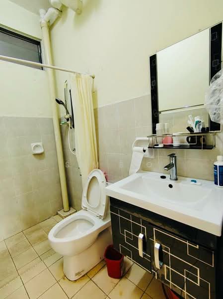 Apartment for Sale at Lake View Suites - Sam Bro - Bathroom - PropertyGuru.com.my