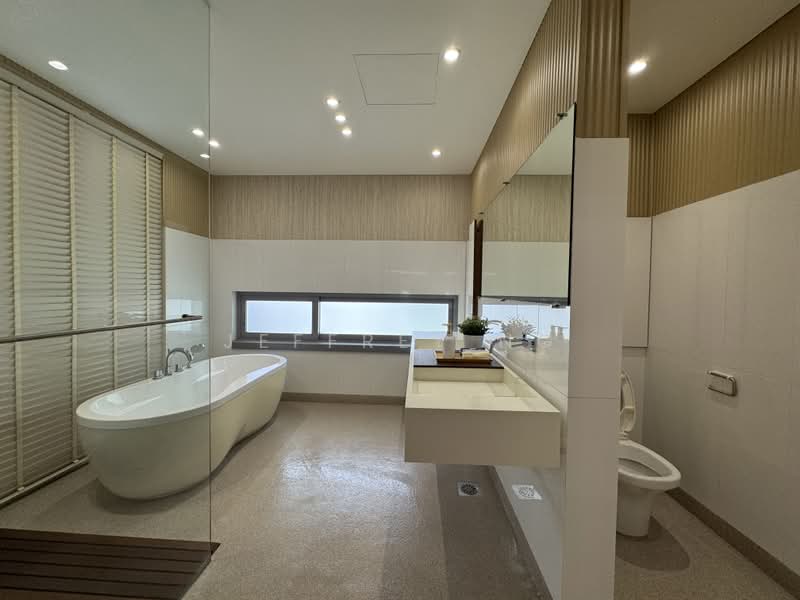 Condominium for Sale at Iringan Hijau - Jeffrey Ng - Bathroom - PropertyGuru.com.my