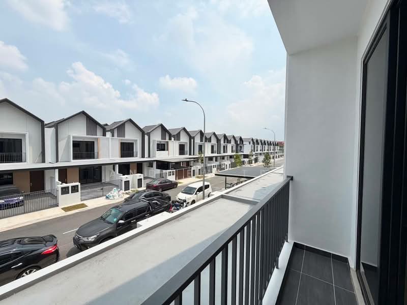 2-storey Terraced House for Sale in Bandar Dato Onn (Tebrau) - Andrew Teo - Exterior - PropertyGuru.com.my