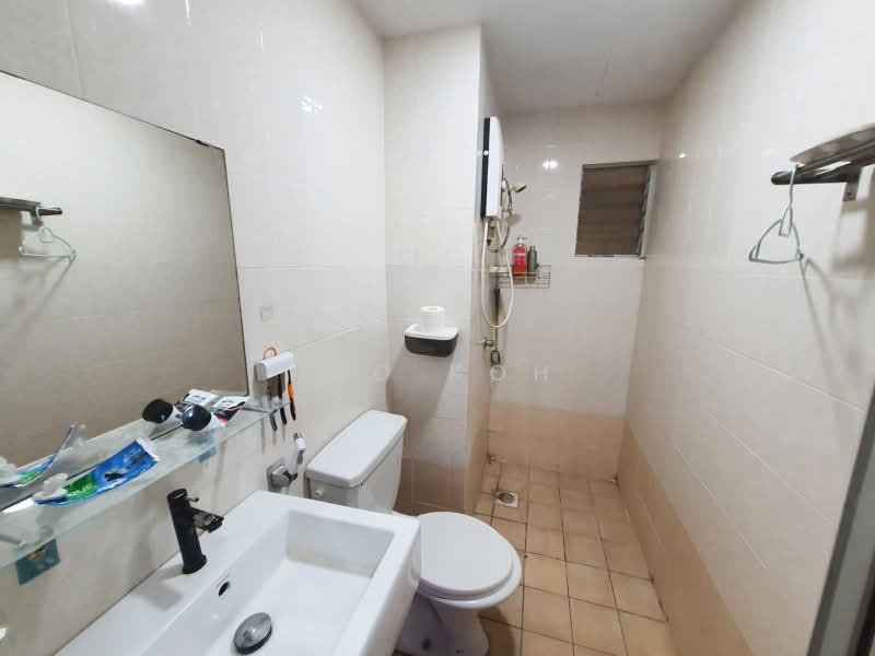 Condominium for Sale at Koi Tropika - Leo Koh - Bathroom - PropertyGuru.com.my