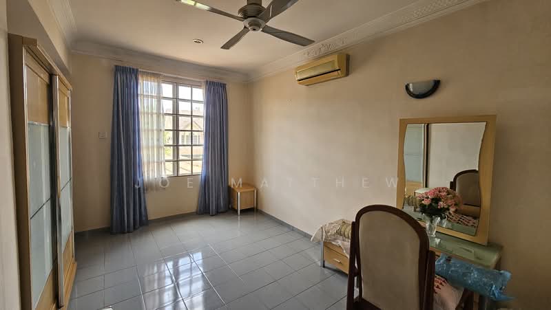 Bungalow House untuk Dijual di Kasturi Heights (Nilai) - Joe Matthew - Bedroom - PropertyGuru.com.my