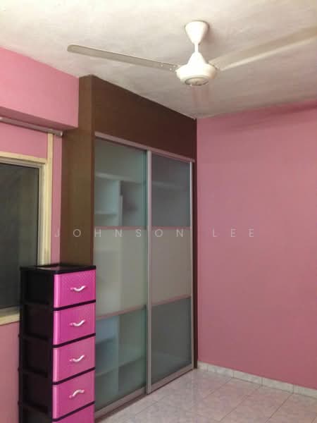 Pangsapuri untuk Dijual di Perdana Court - Johnson Lee - Bedroom - PropertyGuru.com.my