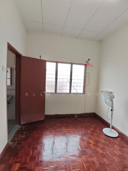 Rumah Teres 2-Tingkat untuk Disewa di Usj 13 (Subang Jaya) - Ally Chong - PropertyGuru.com.my