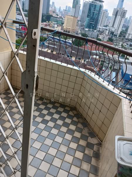 Pangsapuri untuk Dijual di Palm Court Apartment - Surendran Karapiah - Balcony - PropertyGuru.com.my