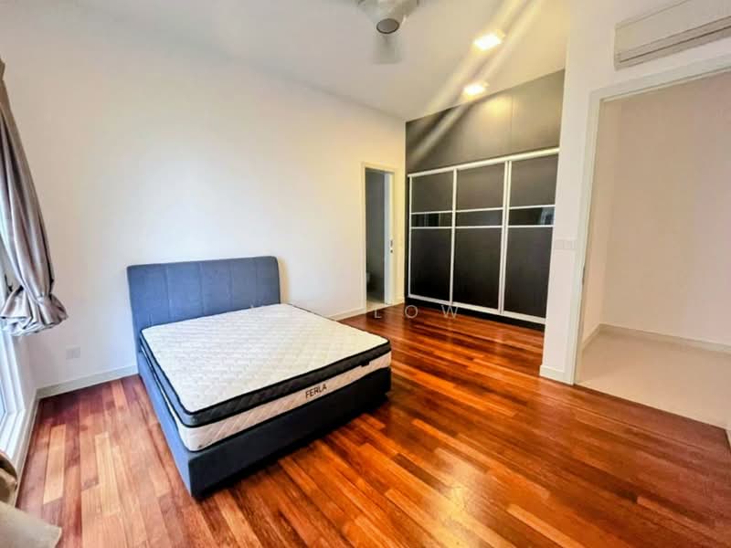 Condominium for Sale at Pavilion Hilltop - MEI LOW - Bedroom - PropertyGuru.com.my