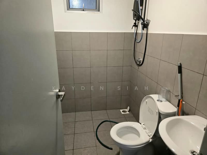 Apartment for Rent at Tangerine Suites - Kayden Siah - Bathroom - PropertyGuru.com.my