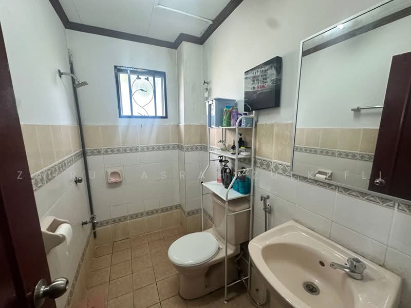 Rumah Teres 2-Tingkat untuk Dijual di Ara Damansara (Selangor) - Zairul Asrah Zulkefli - Bathroom - PropertyGuru.com.my