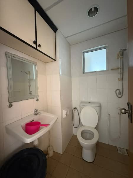 Kondominium untuk Dijual di Warisan City View - Alan Lee - Bathroom - PropertyGuru.com.my