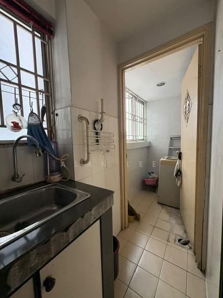 Kondominium untuk Dijual di Warisan City View - Alan Lee - Kitchen - PropertyGuru.com.my