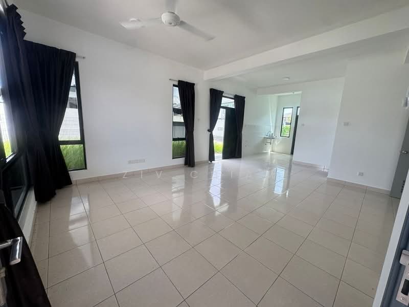 2-storey Terraced House for Rent in Johor Bahru (Johor) - Ziv Chiam - Living Room - PropertyGuru.com.my
