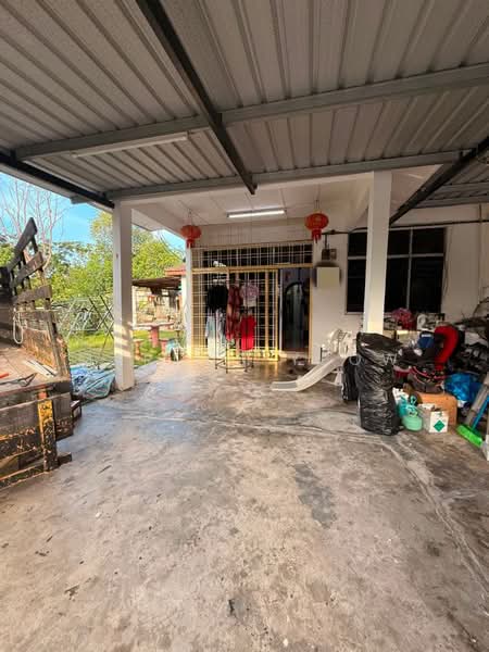 1-storey Terraced House for Sale in Taman Angsamas (Rasah) - Marcus Yeow - PropertyGuru.com.my