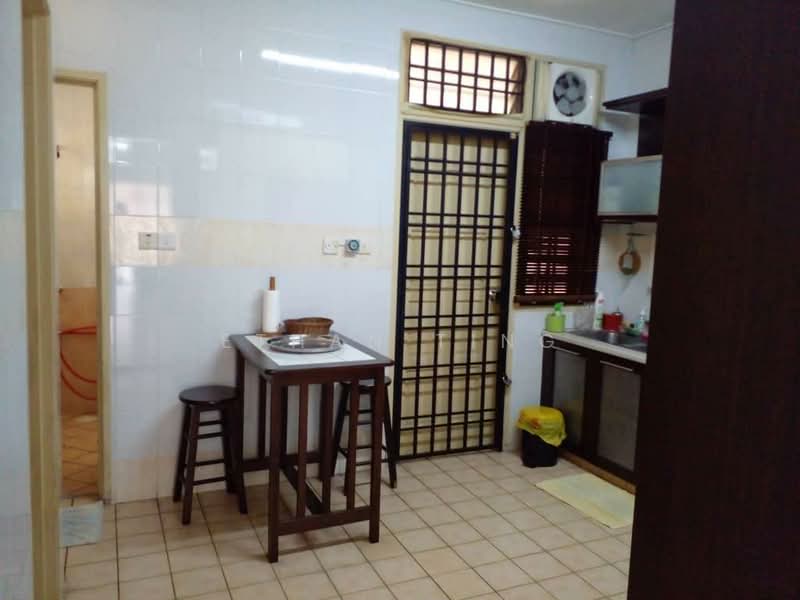 2-storey Terraced House for Sale in Jalan Rabung @ Bukit Jelutong, Shah Alam (Shah Alam) - Ethan Ting - Kitchen - PropertyGuru.com.my