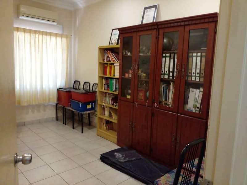 2-storey Terraced House for Sale in Jalan Rabung @ Bukit Jelutong, Shah Alam (Shah Alam) - Ethan Ting - Study - PropertyGuru.com.my
