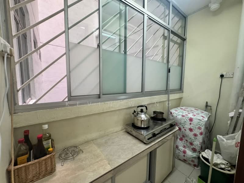 Pangsapuri untuk Dijual di Lake View Suites - Kevin Wong - PropertyGuru.com.my