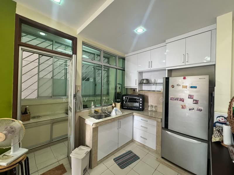 Pangsapuri untuk Dijual di Lake View Suites - Kevin Wong - PropertyGuru.com.my