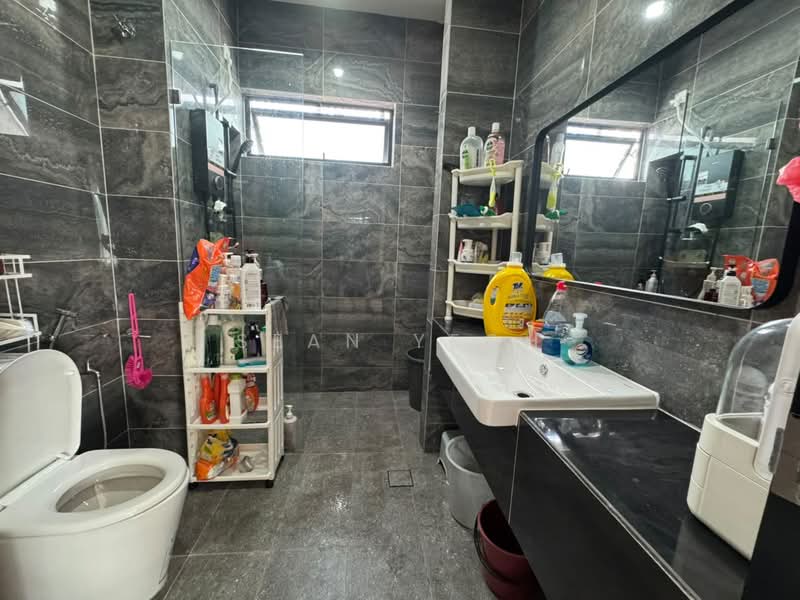 Cluster House for Sale in Taman Impian Emas (Skudai) - Sean Yeoh - Bathroom - PropertyGuru.com.my