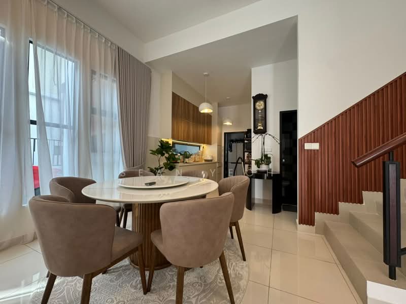 Cluster House for Sale in Taman Impian Emas (Skudai) - Sean Yeoh - Dining Room - PropertyGuru.com.my
