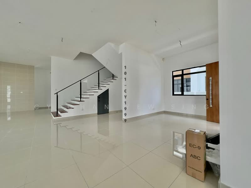 Banglo Pautan untuk Dijual di Setia Alam (Selangor) - CY Chan Yew Sing - Living Room - PropertyGuru.com.my