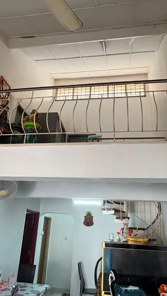 1.5-storey Terraced House for Sale in Taman Molek (Johor Bahru) - Daniel Yong - Interior - PropertyGuru.com.my