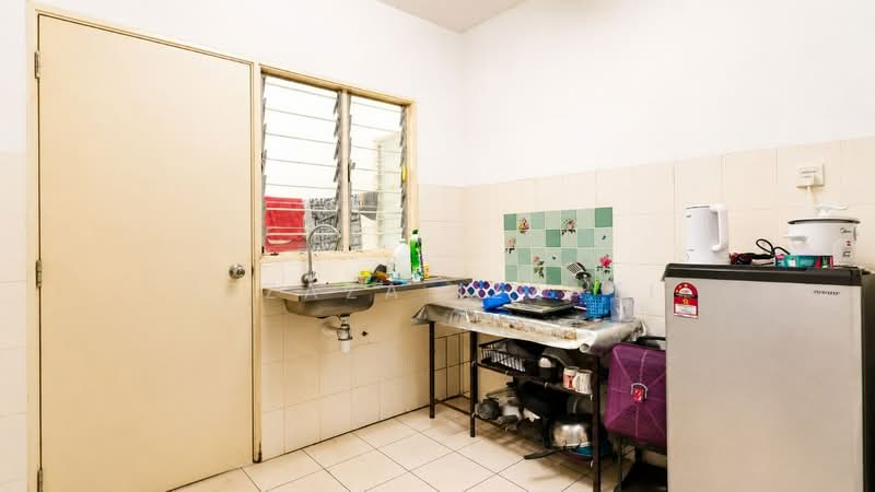 Apartment for Sale at Pangsapuri Sentosa - Izzaza Izzati - Kitchen - PropertyGuru.com.my