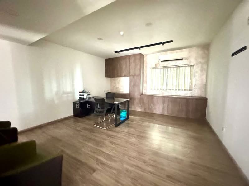 Detached Factory for Sale in Kampung Baru Subang (Sungai Buloh) - Belle Yap - Study - PropertyGuru.com.my