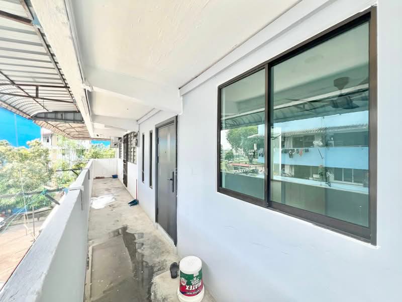 Flat for Sale at Flat Taman Ungku Tun Aminah - Daniel Yong - Exterior - PropertyGuru.com.my