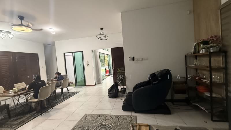 Bungalow House untuk Dijual di Subang Bestari (Shah Alam) - Mohd Nazri Alias - Living Room - PropertyGuru.com.my