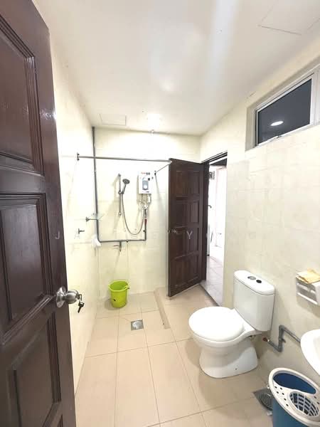Condominium for Rent at Putri Indah Condominium - Janice Yong - Bathroom - PropertyGuru.com.my