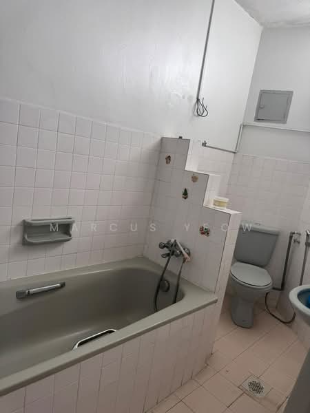 2-storey Terraced House for Sale in Rasah Jaya (Rasah) - Marcus Yeow - Bathroom - PropertyGuru.com.my
