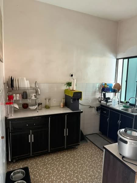 Rumah Teres 2-Tingkat untuk Dijual di Taman Pelangi (Johor Bahru) - Sheng Cheng Tiew - Kitchen - PropertyGuru.com.my