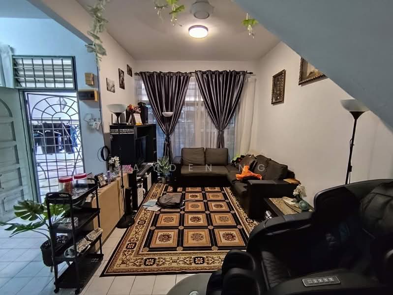 2-storey Terraced House for Sale in Taman Puteri Wangsa (Ulu Tiram) - Jayden Ng - Living Room - PropertyGuru.com.my