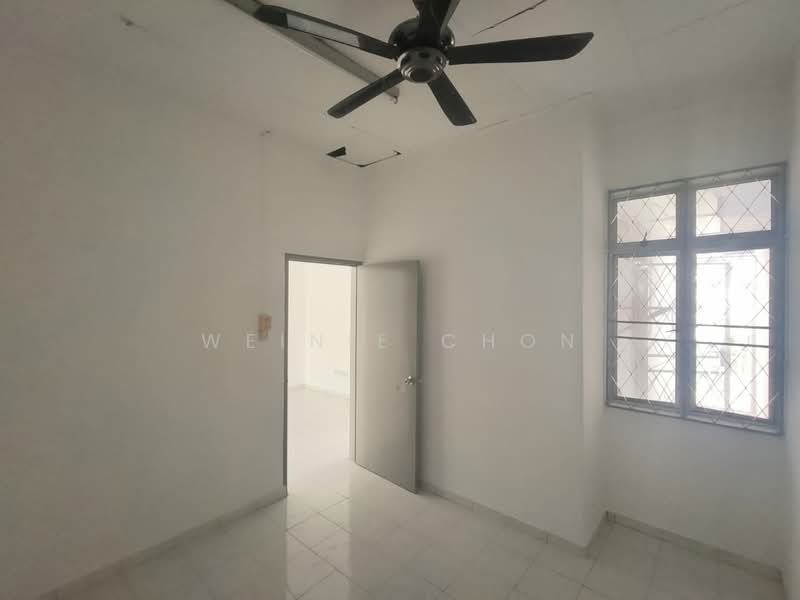 1-storey Terraced House for Sale in Taman Senai Utama (Senai) - Weinie Chon - PropertyGuru.com.my