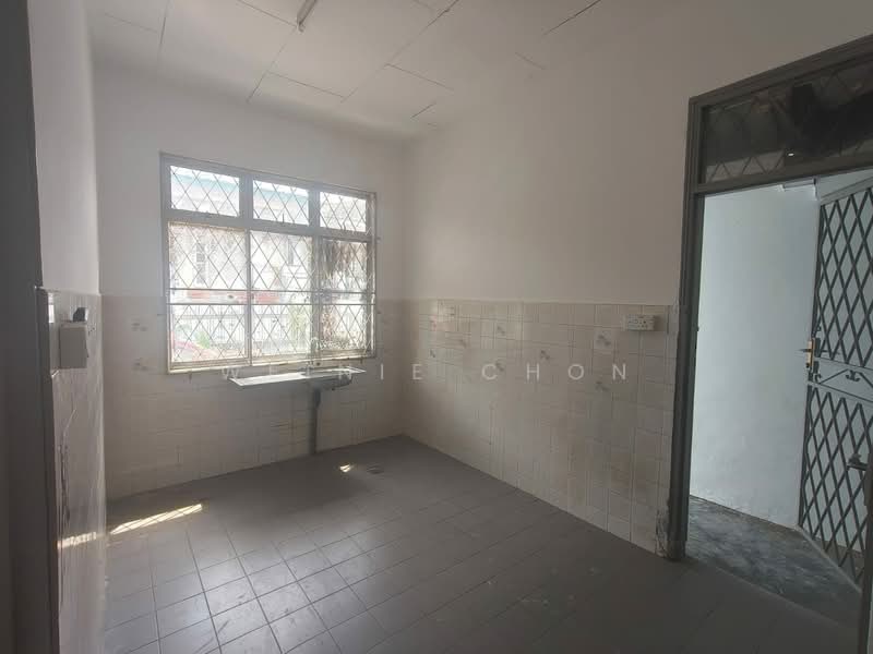 1-storey Terraced House for Sale in Taman Senai Utama (Senai) - Weinie Chon - PropertyGuru.com.my