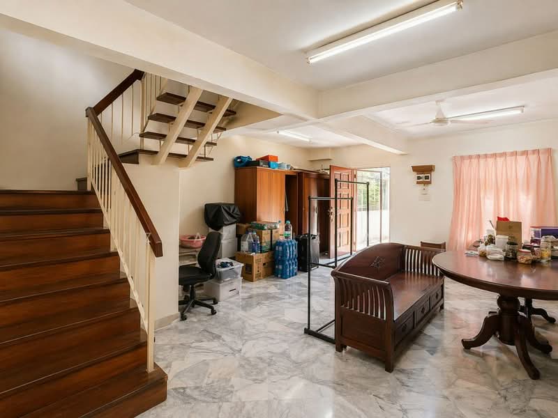 Rumah Teres 2-Tingkat untuk Dijual di Taman TTDI Jaya (Shah Alam) - Izzaza Izzati - Living Room - PropertyGuru.com.my