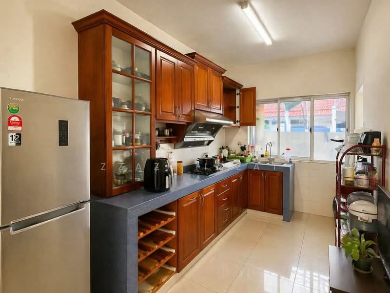 Rumah Teres 2-Tingkat untuk Dijual di Taman TTDI Jaya (Shah Alam) - Izzaza Izzati - Kitchen - PropertyGuru.com.my