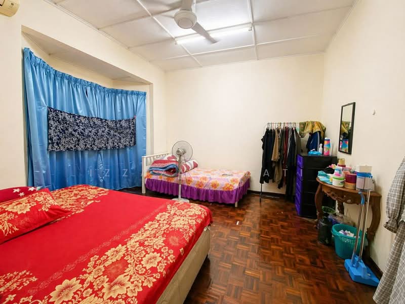 Rumah Teres 2-Tingkat untuk Dijual di Taman TTDI Jaya (Shah Alam) - Izzaza Izzati - Bedroom - PropertyGuru.com.my