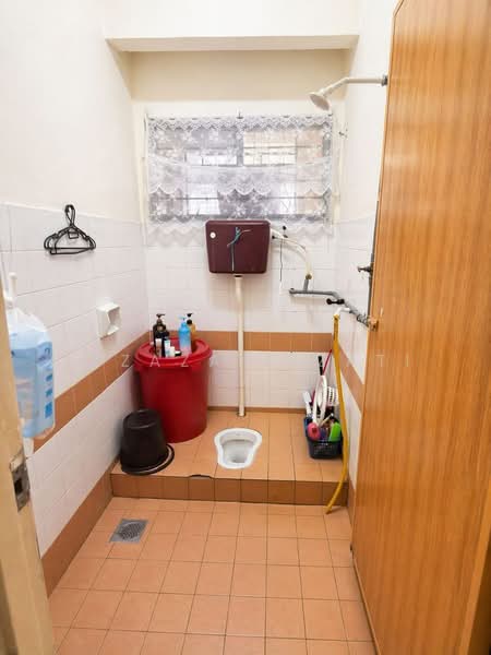 Rumah Teres 2-Tingkat untuk Dijual di Taman TTDI Jaya (Shah Alam) - Izzaza Izzati - Bathroom - PropertyGuru.com.my
