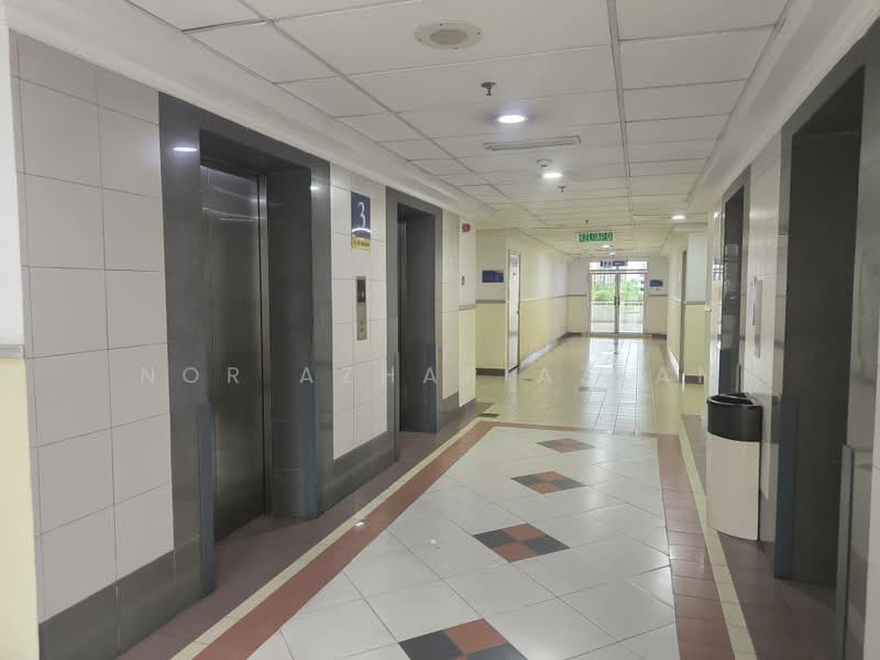 Pejabat untuk Dijual di SS7 (Petaling Jaya) - Nor Azhar Azlan - Corridor - PropertyGuru.com.my